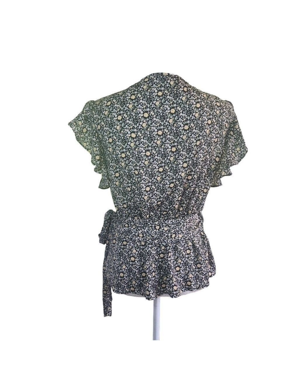 Max Studio Dainty Floral Print Belted Faux Wrap Top Flutter Sleeves Blouse Sz: M - Picture 6 of 13